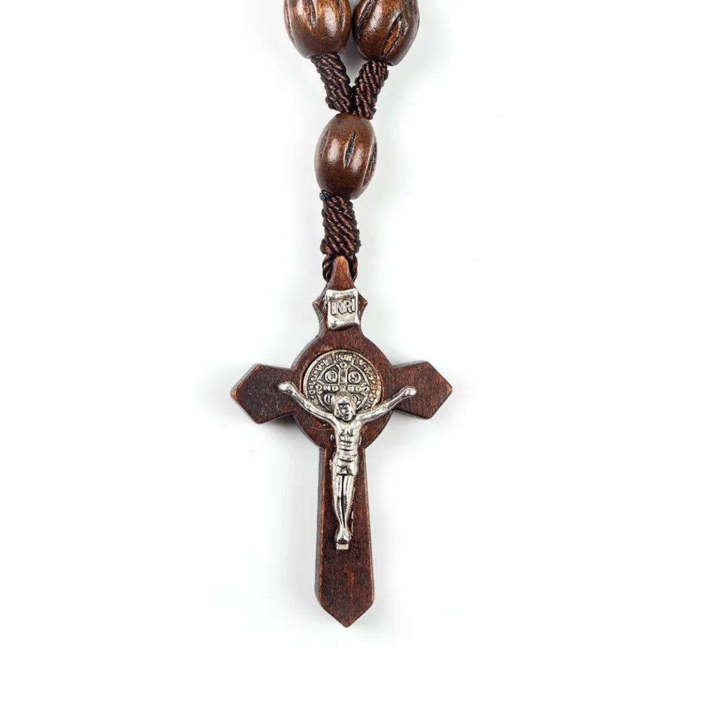 Dizainier en Bois Sculpté avec Croix de Saint Benoît