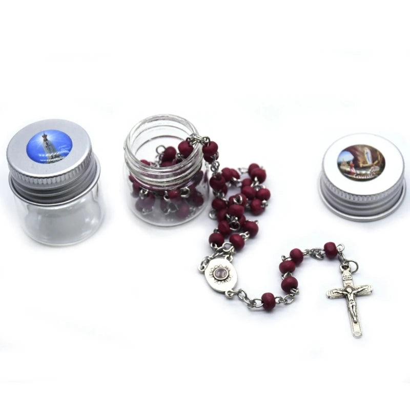 Chapelet en Perles Rouge Bordeaux avec Croix et Médaillon en Argent