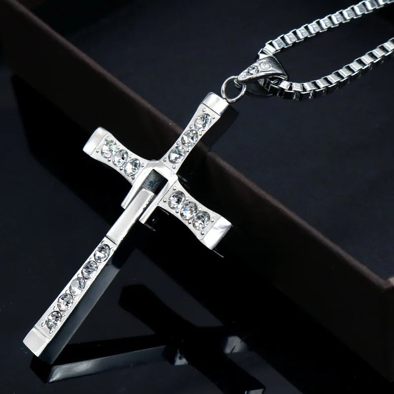 Collier Croix Homme - Finition Argentée