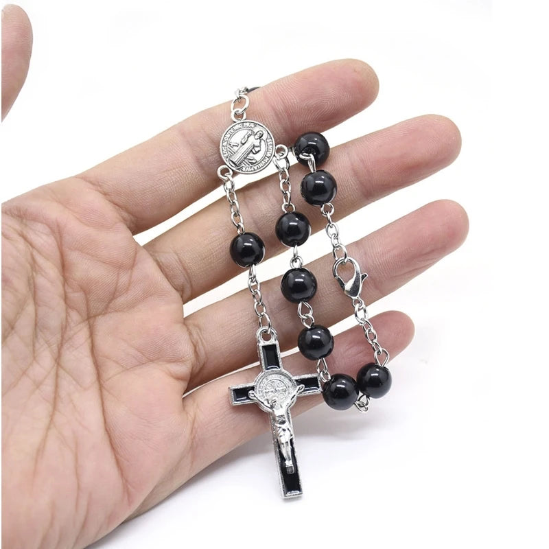 Bracelet Dizainier en Perles Noires avec Croix et Médaille de Saint Benoît