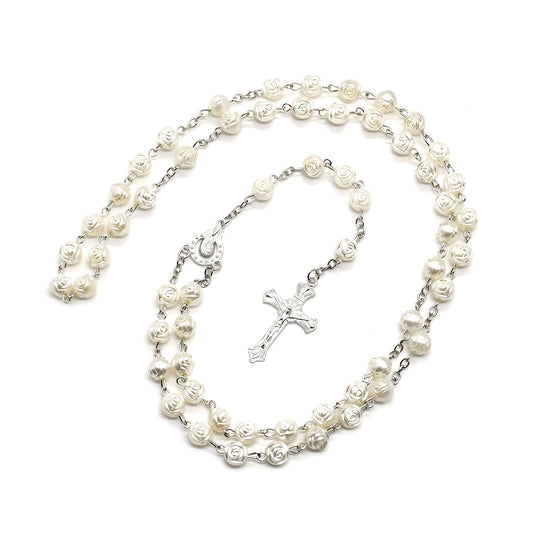 Chapelet Élégant avec Perles en Forme de Roses Blanches