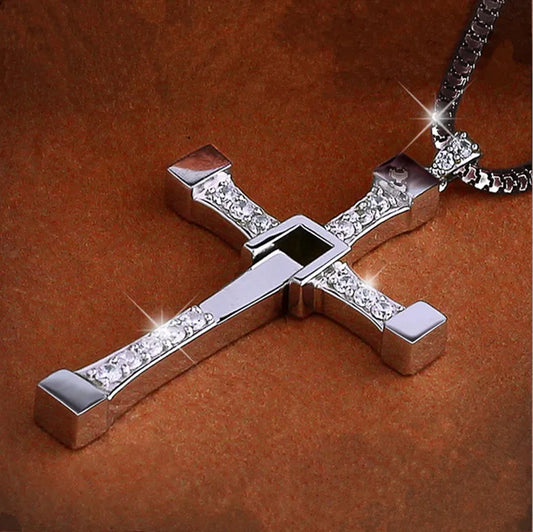 Collier Croix Homme - Finition Argentée