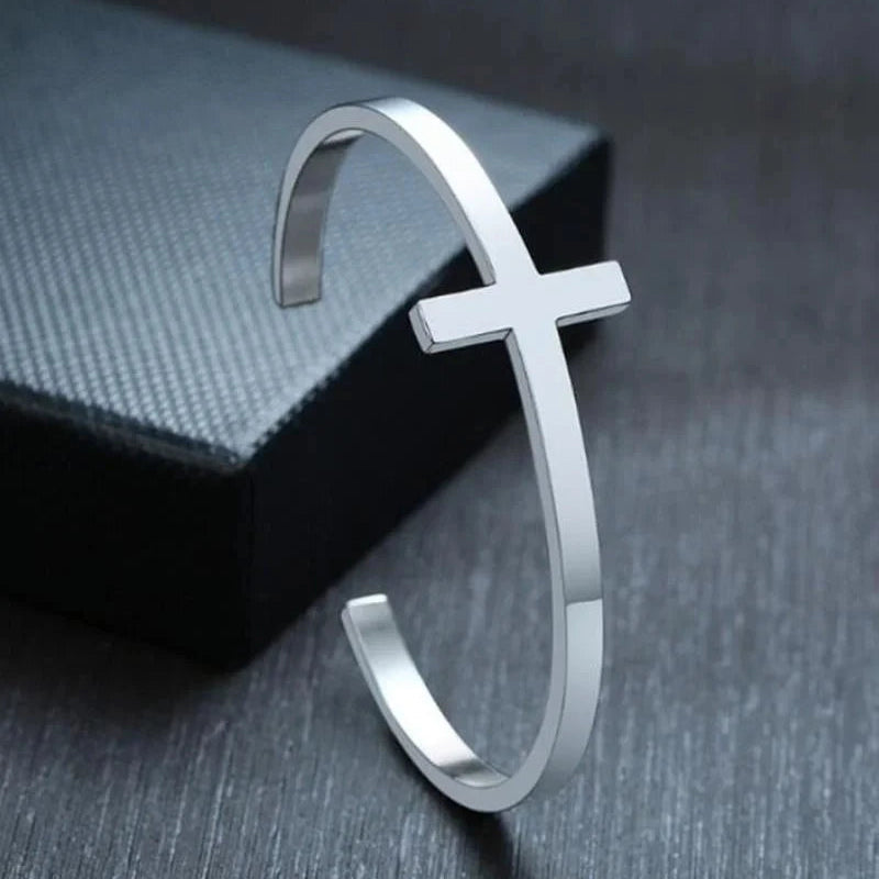 Bracelet Croix Ajustable – Manchette Classique