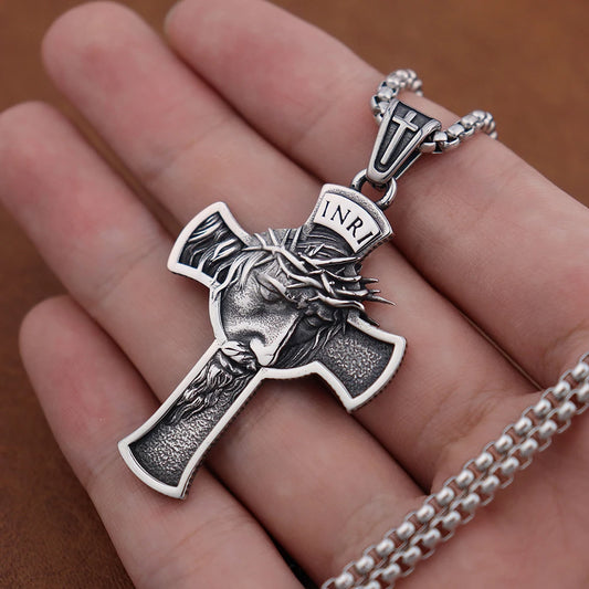 Collier Croix Homme Jésus - Symbole de Foi et Dévotion